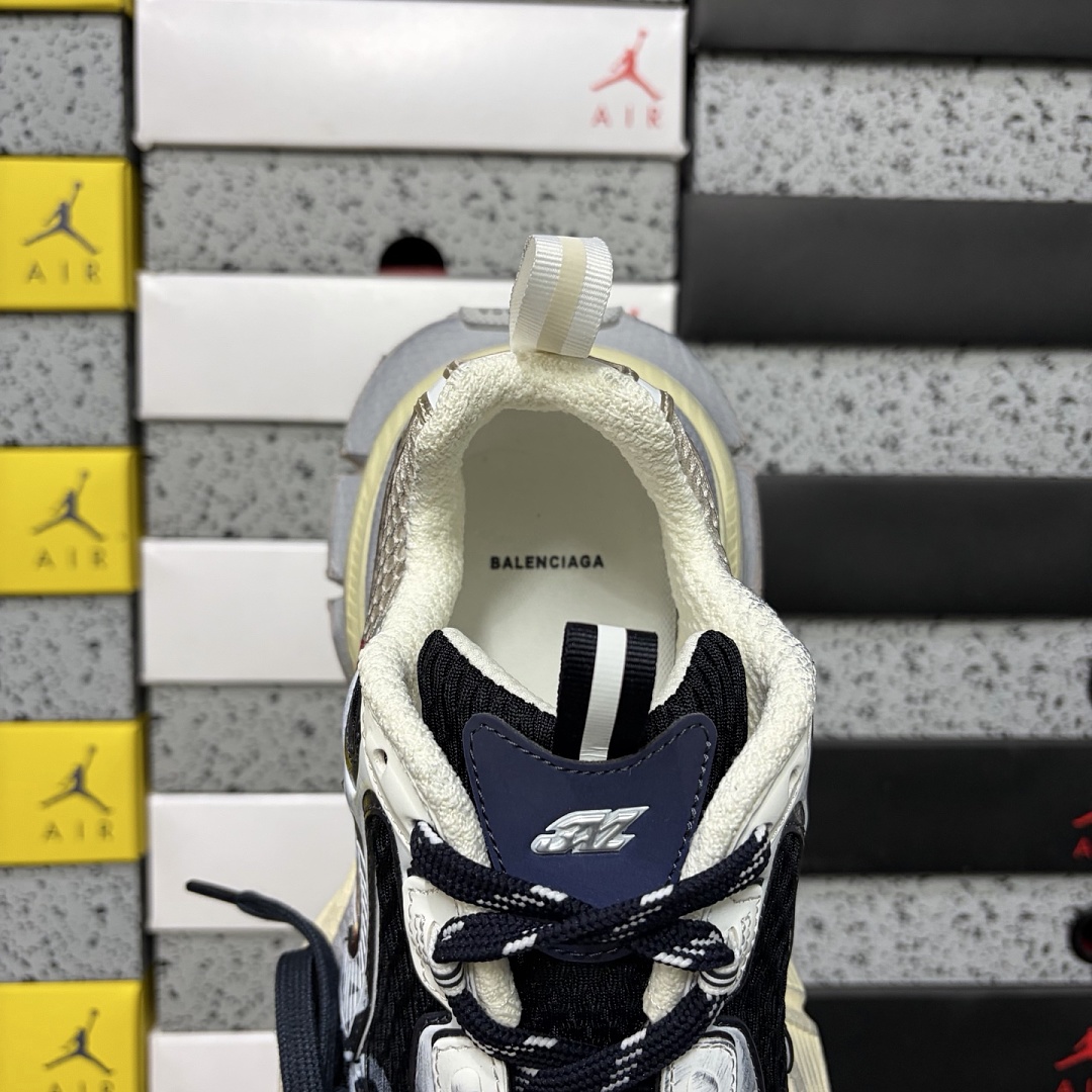 Balenciaga 3XL - Image 9