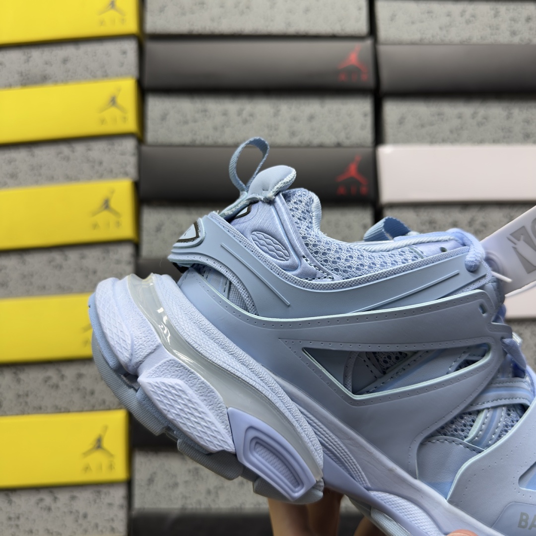 Balenciaga BLCG Track LED 3.0 (Blue) - Image 9