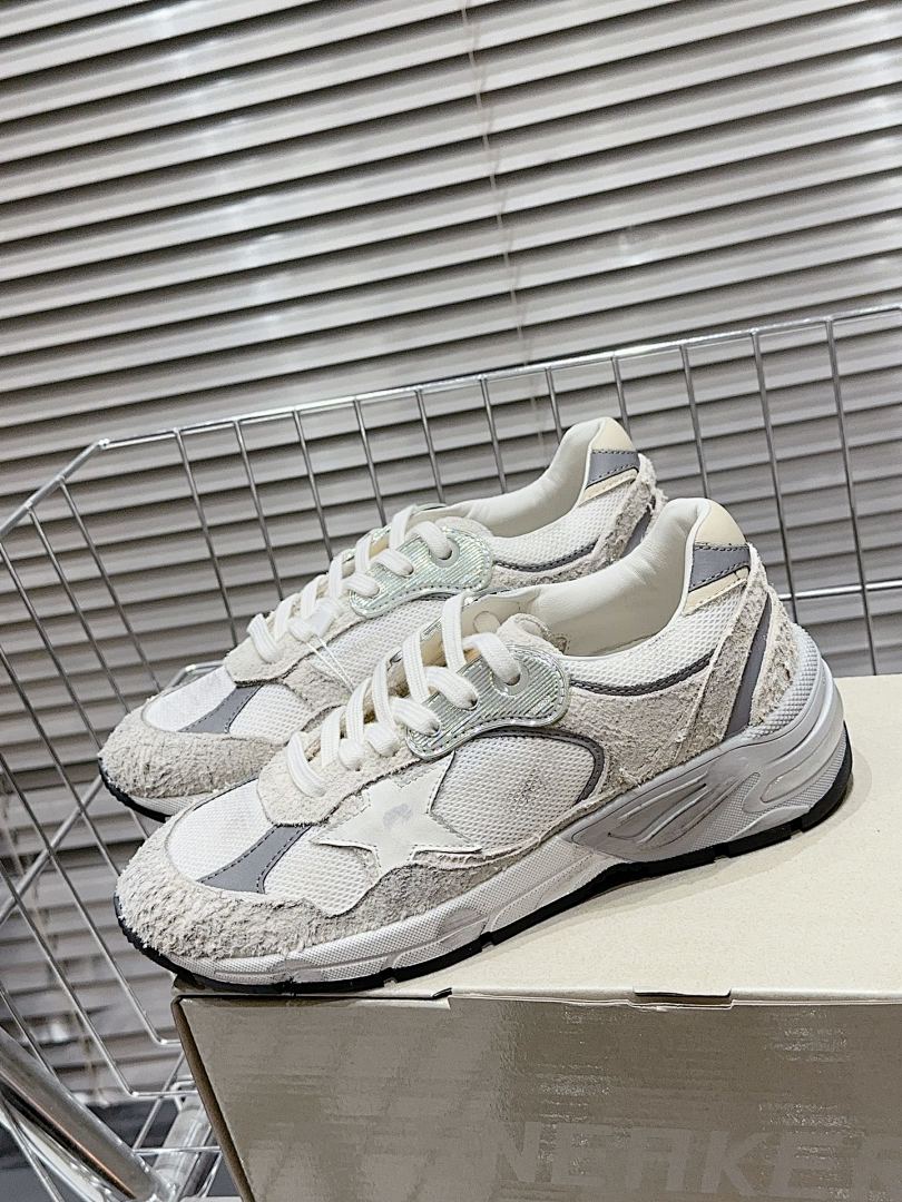 Golden Goose Deluxe Brand 15