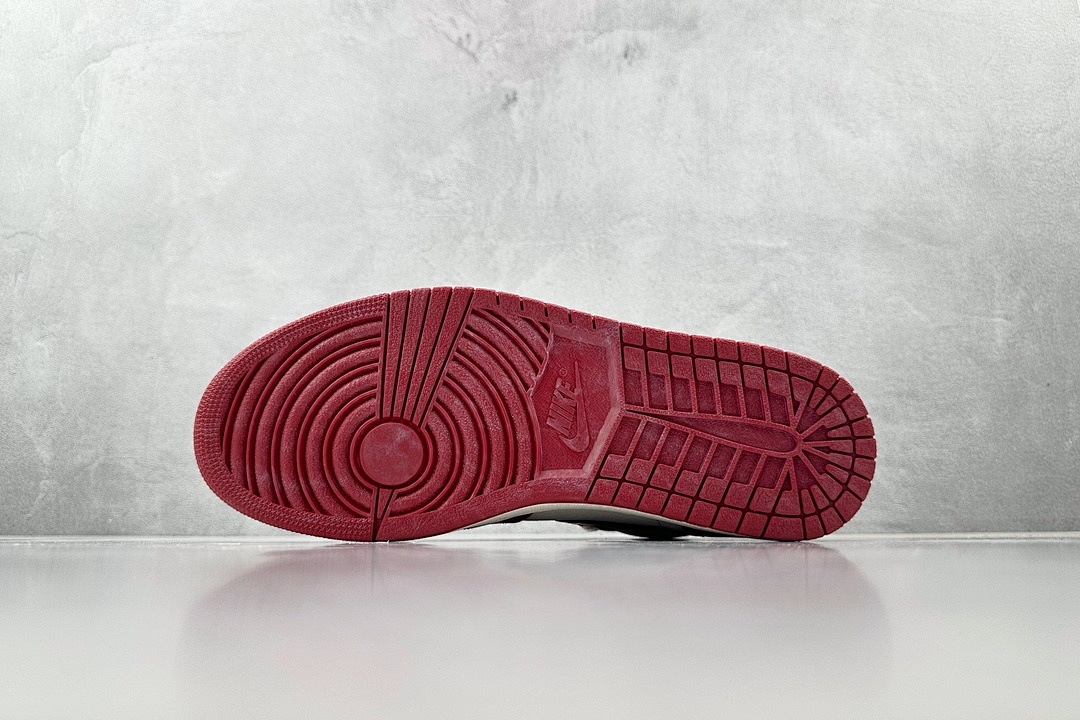 Chanel Jordan Air 1 Chicago GS - Image 16