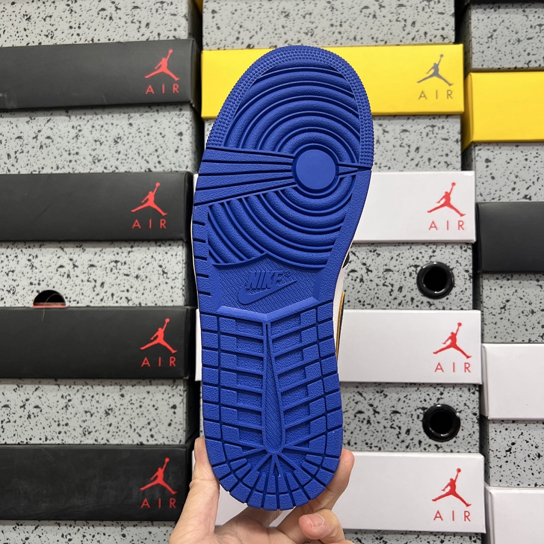 Nike Fragment X Union LA Varsity Red Sport Royal UN Big Lightning - Image 3