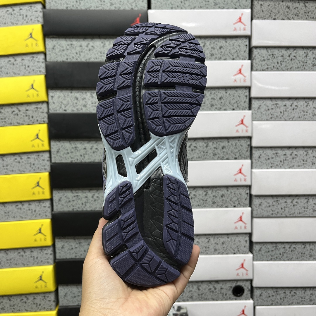 ASICS Gel-Kayano - Image 3