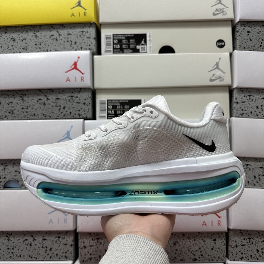Nike Vomero Premium HQ2050-836 - Image 4