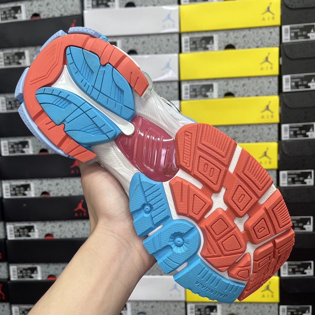 Balenciaga BLCG Runner 7.5 - Image 7