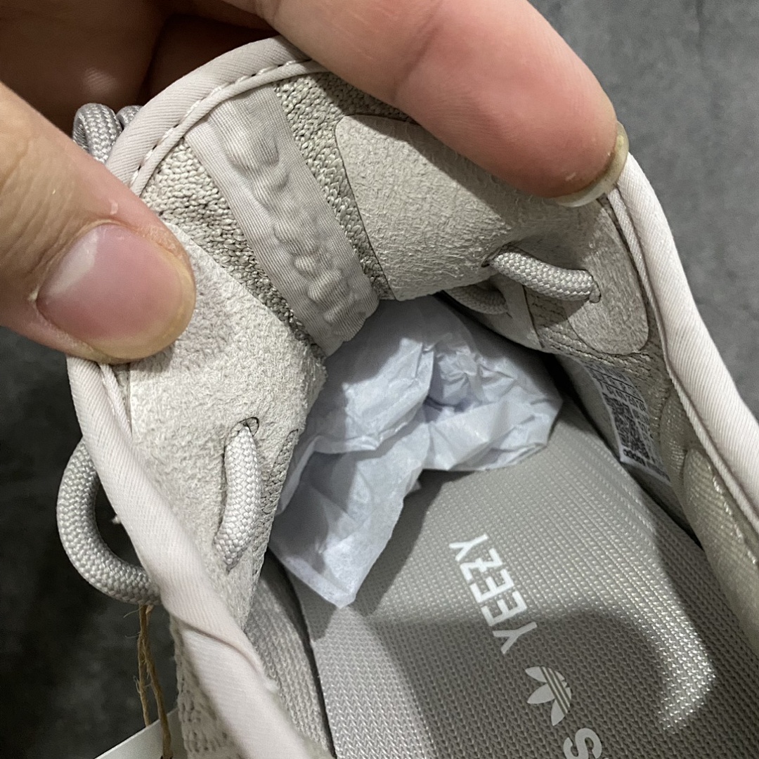 Adidas Yeezy 350 - Image 18