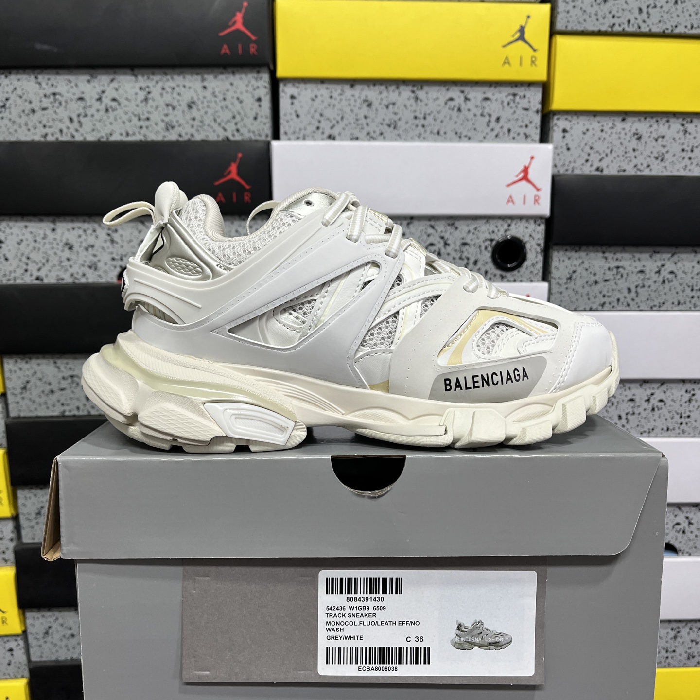 Balenciaga Track 6059 - Image 11