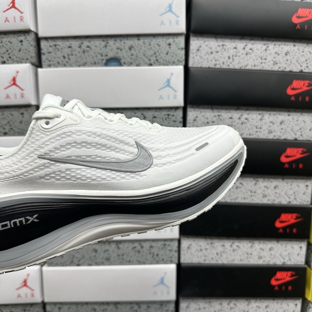 Nike Vomero Plus White Black Cool (Grey) - Image 6