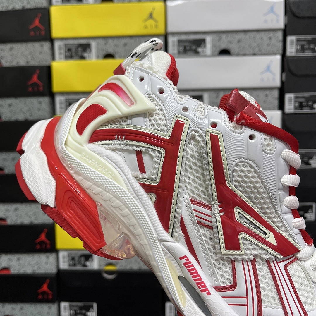 Balenciaga BLCG Runner 7.0 - Image 9