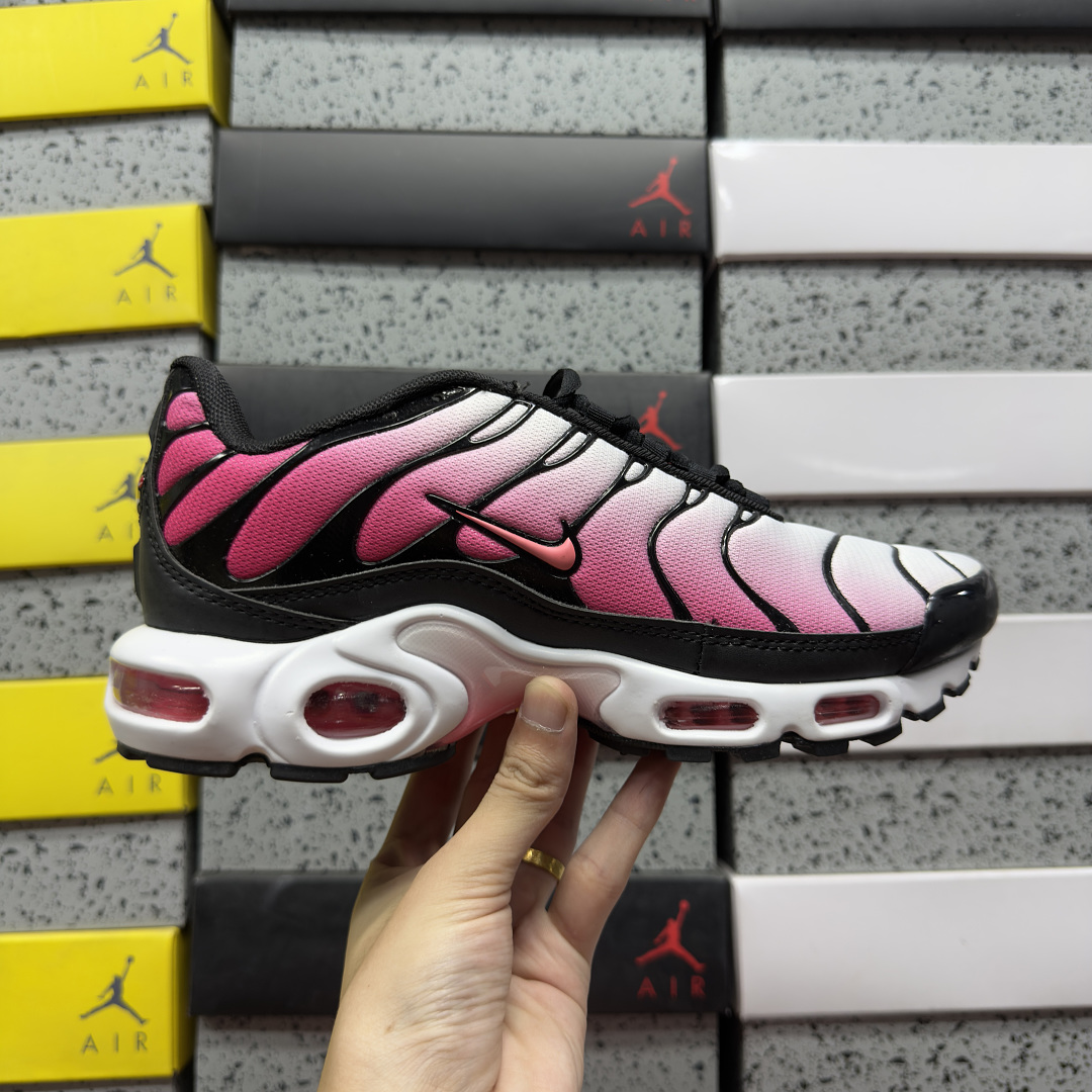 Nike Air Max Plus Black Hot Punch - Image 9