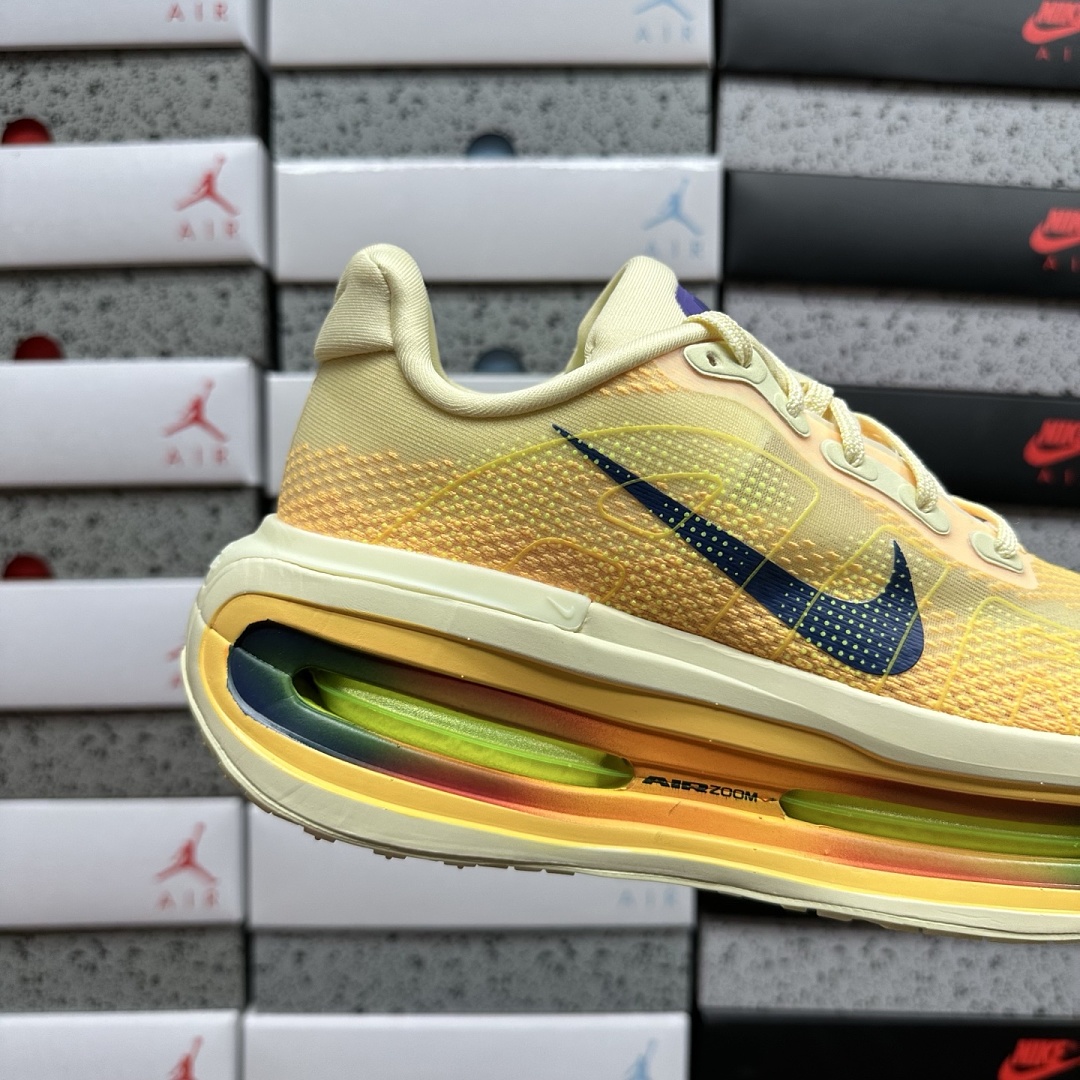 Nike Vomero Premium Alabaster - Image 6