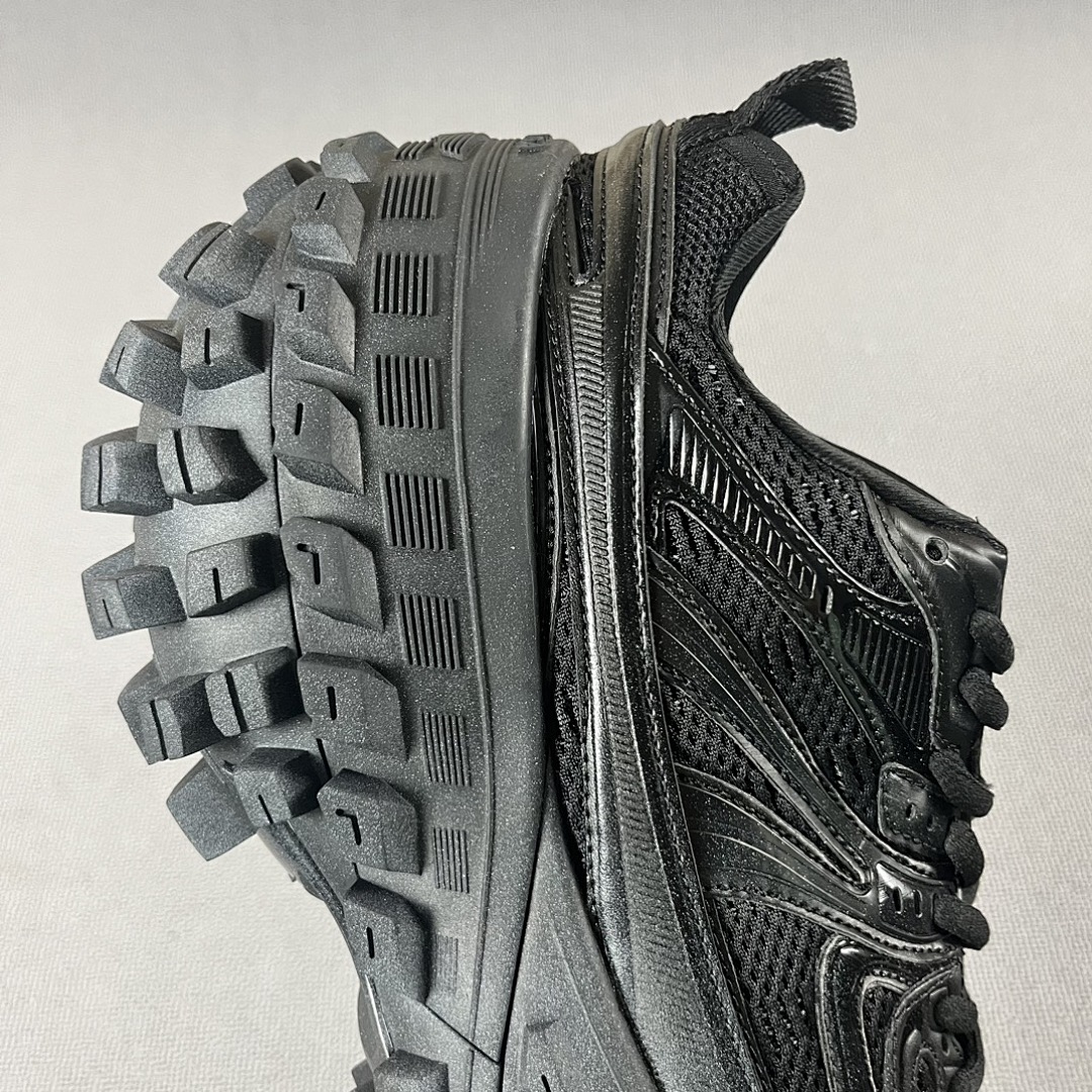 Balenciaga Defender - Image 107