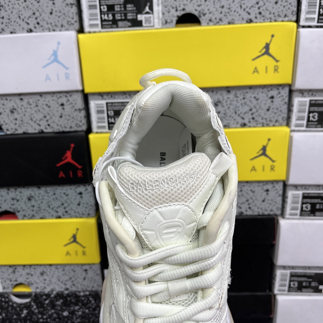 Balenciaga BLCG Runner 7.0 - Image 4