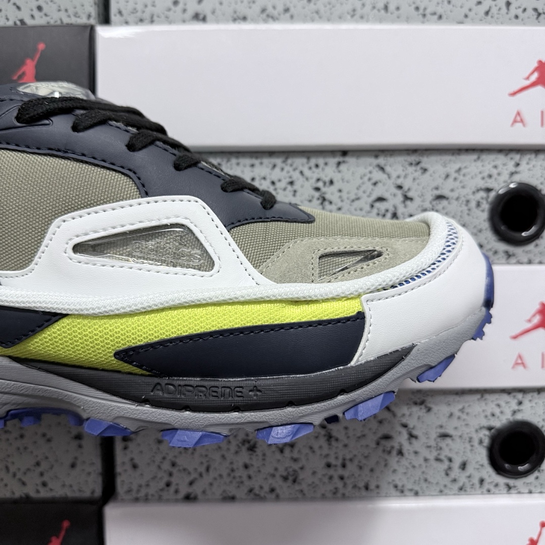 On Running Response Trail 2 Raf Simons - Image 7