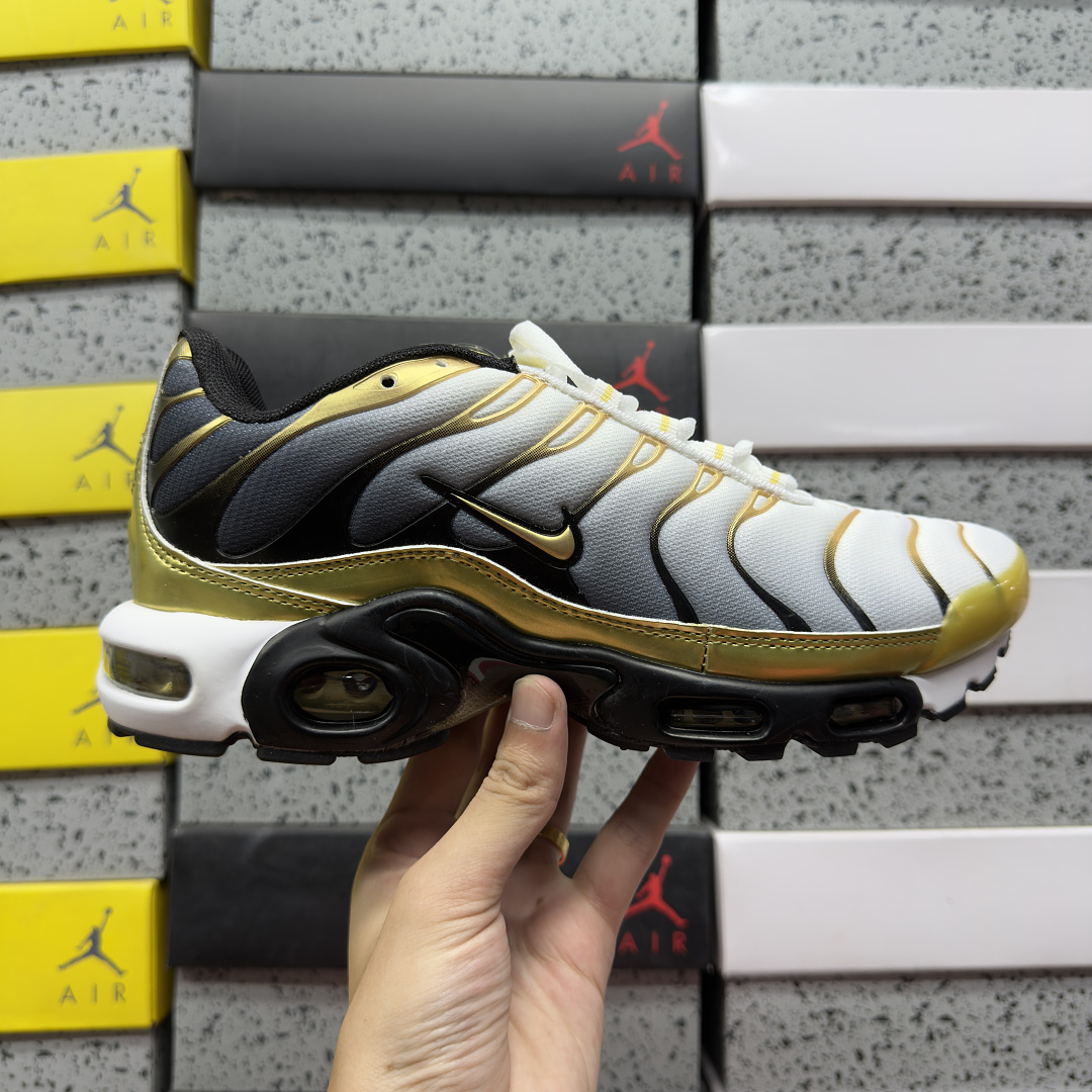 Nike Air Max Plus - Image 5