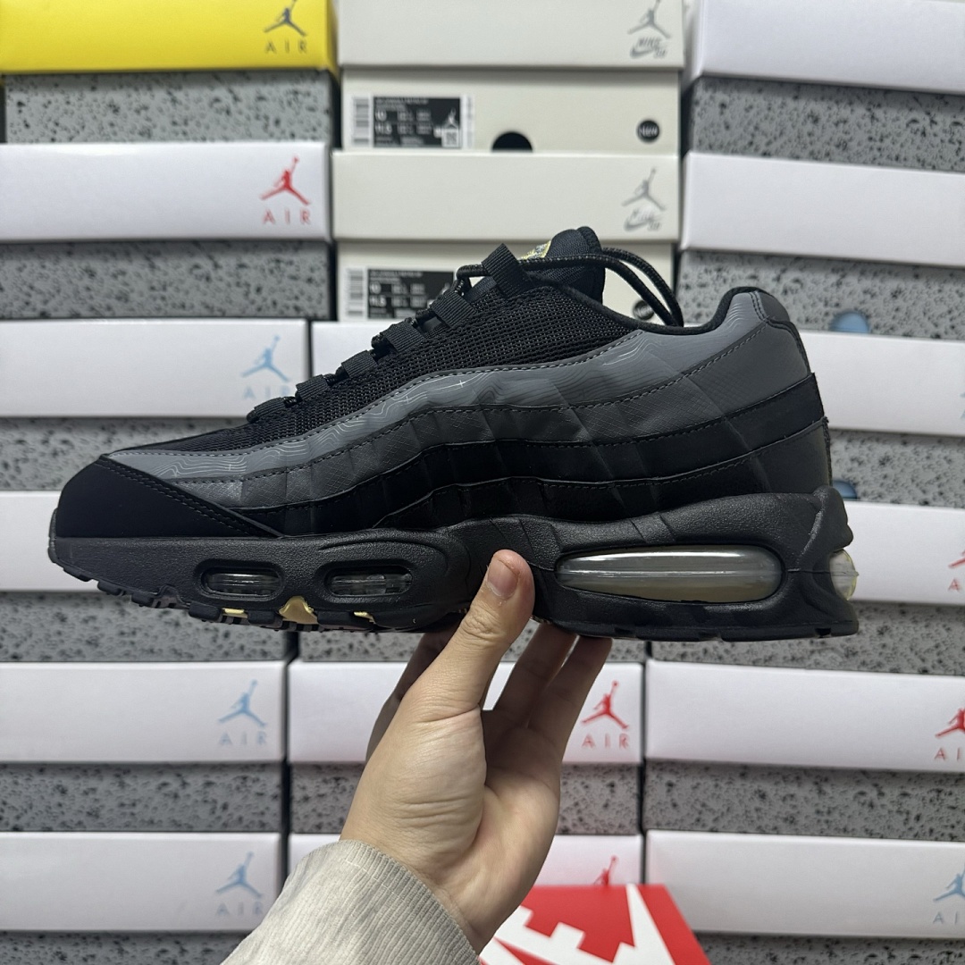 Nike Air Max 95 OG Big Bubble Batman - Image 3