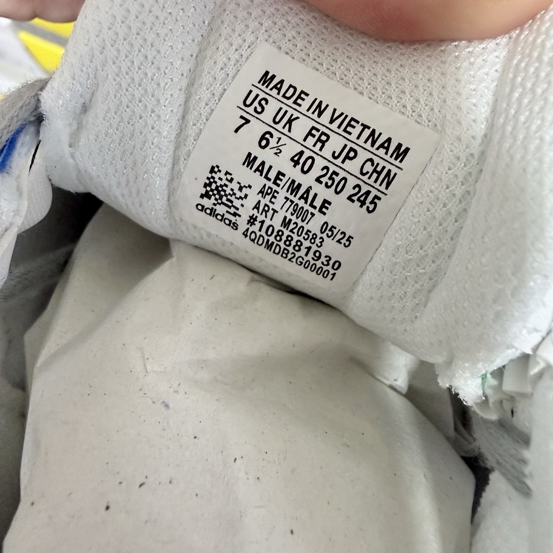 On Running Response Trail 2 Raf Simons - Image 3