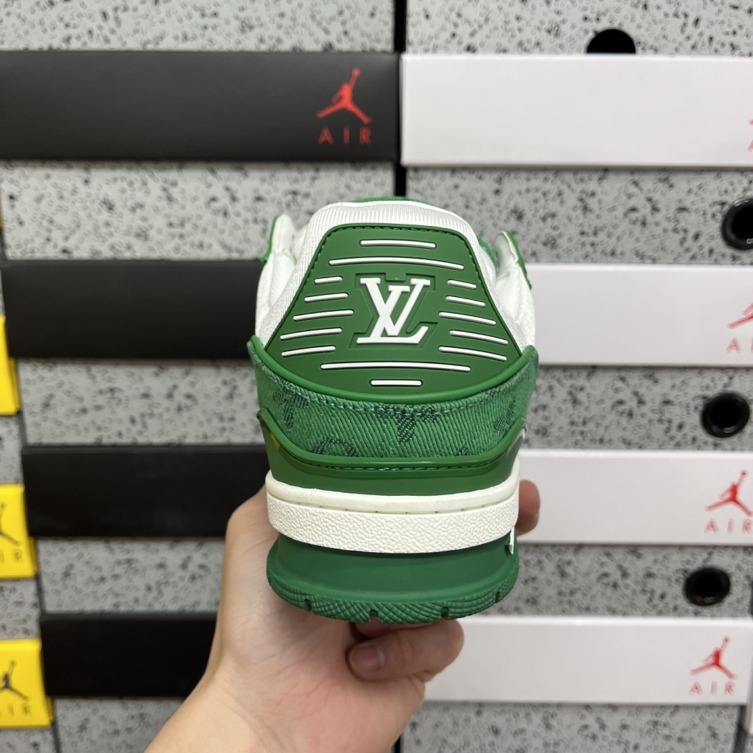 Louis Vuitton Trainer - Image 6