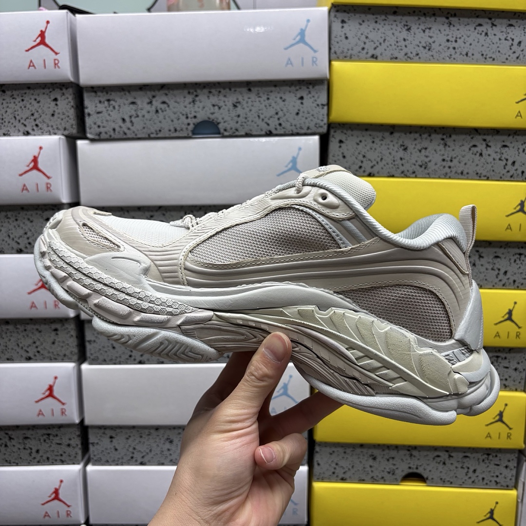 Balenciaga Triple S 2 - Image 8