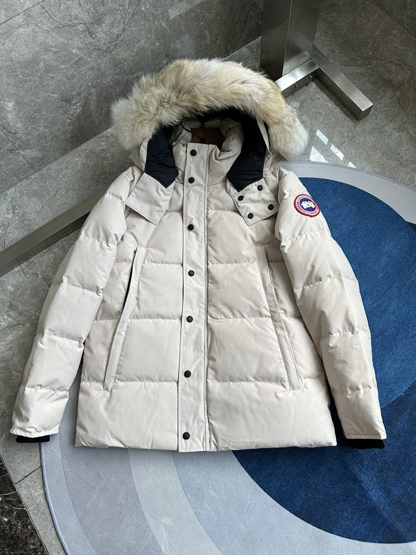 Canada Goose Wyndham Parka - Image 28