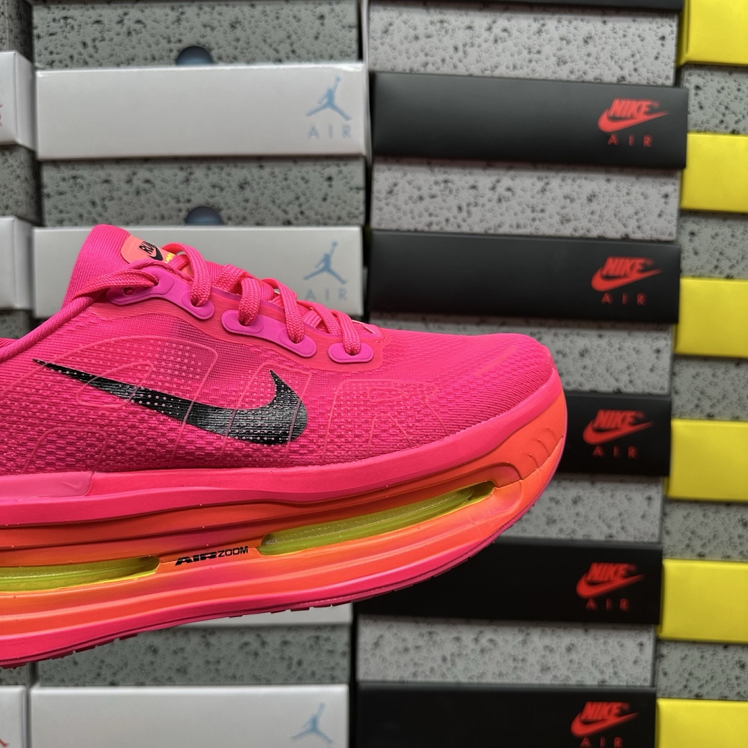 Nike Vomero Premium Hyper (Pink) - Image 2