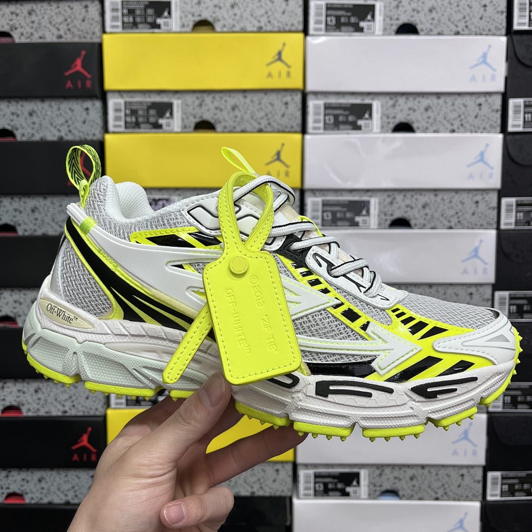 Off-White Be Right Back (Black)