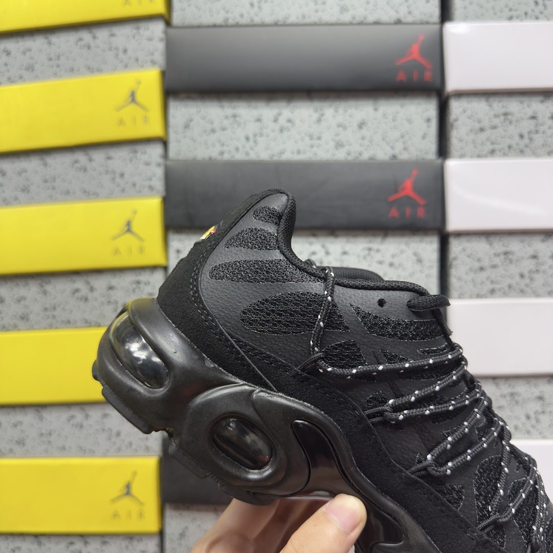 Nike Air Max Plus FD0670-001 Triple Black (Strap) - Image 4
