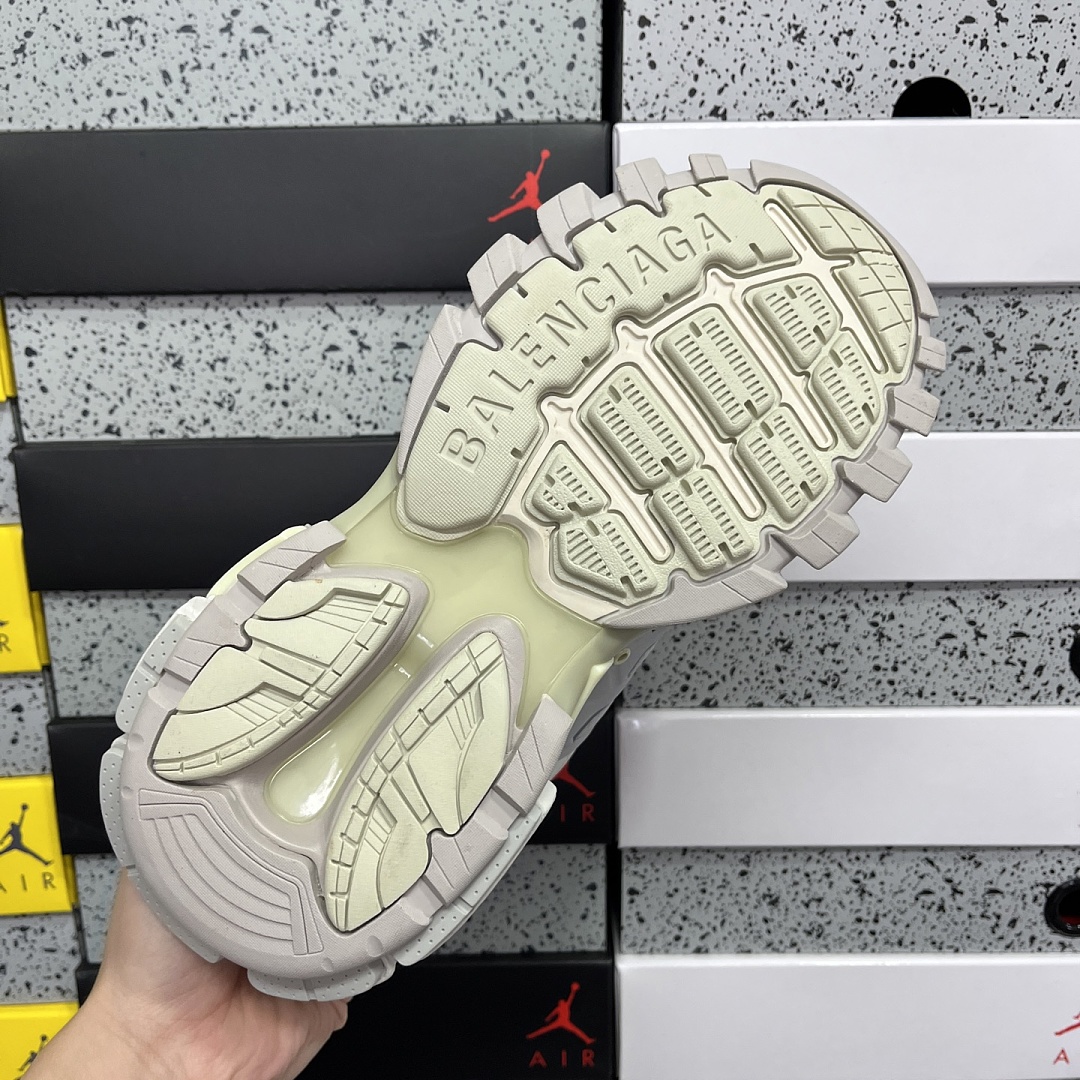 Balenciaga Track - Image 4