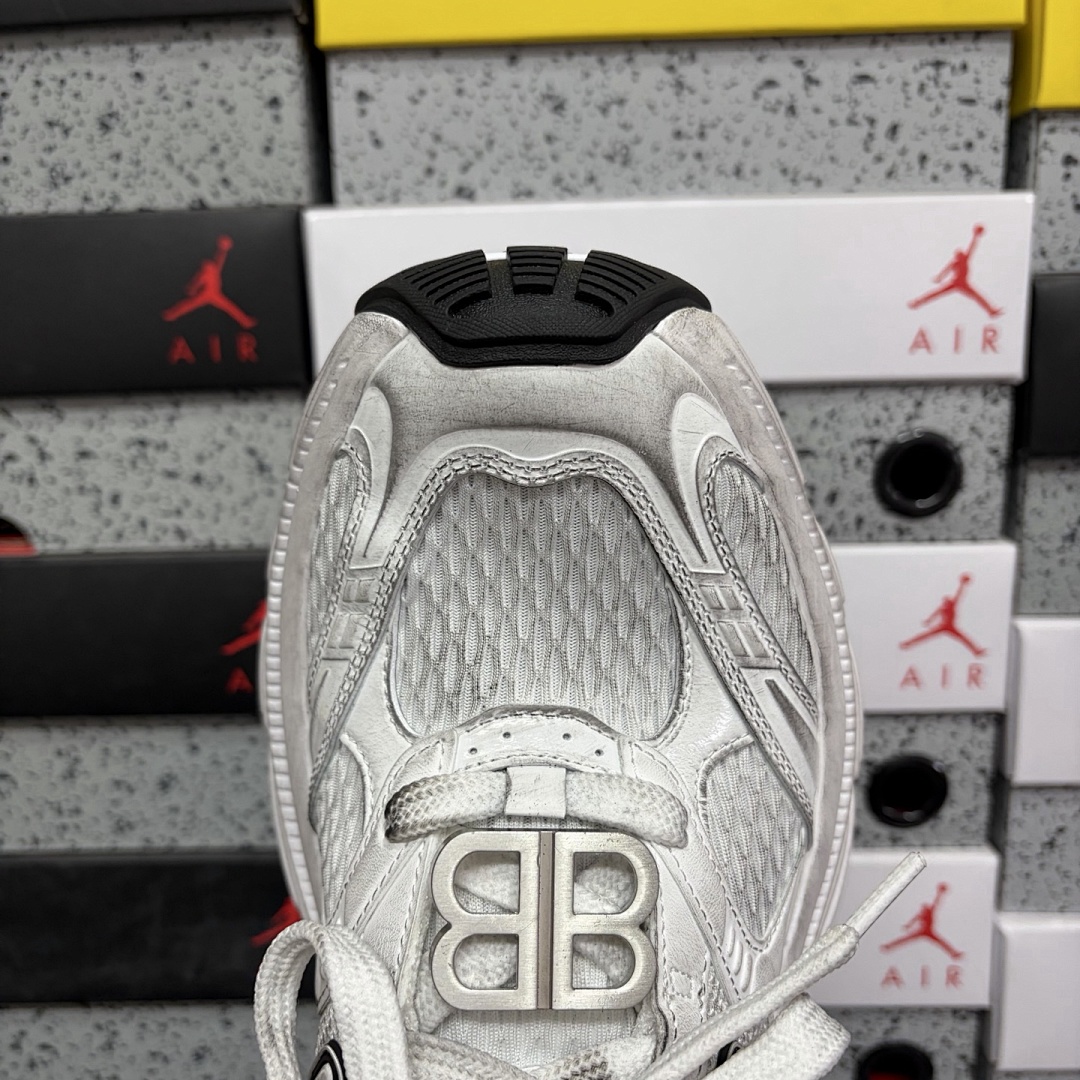 Balenciaga 6XL - Image 9