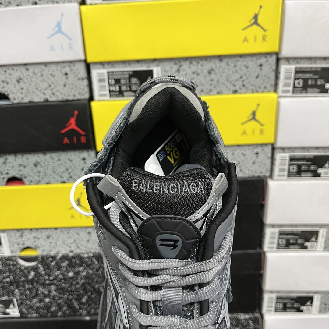 Balenciaga BLCG Runner 7.0 - Image 6