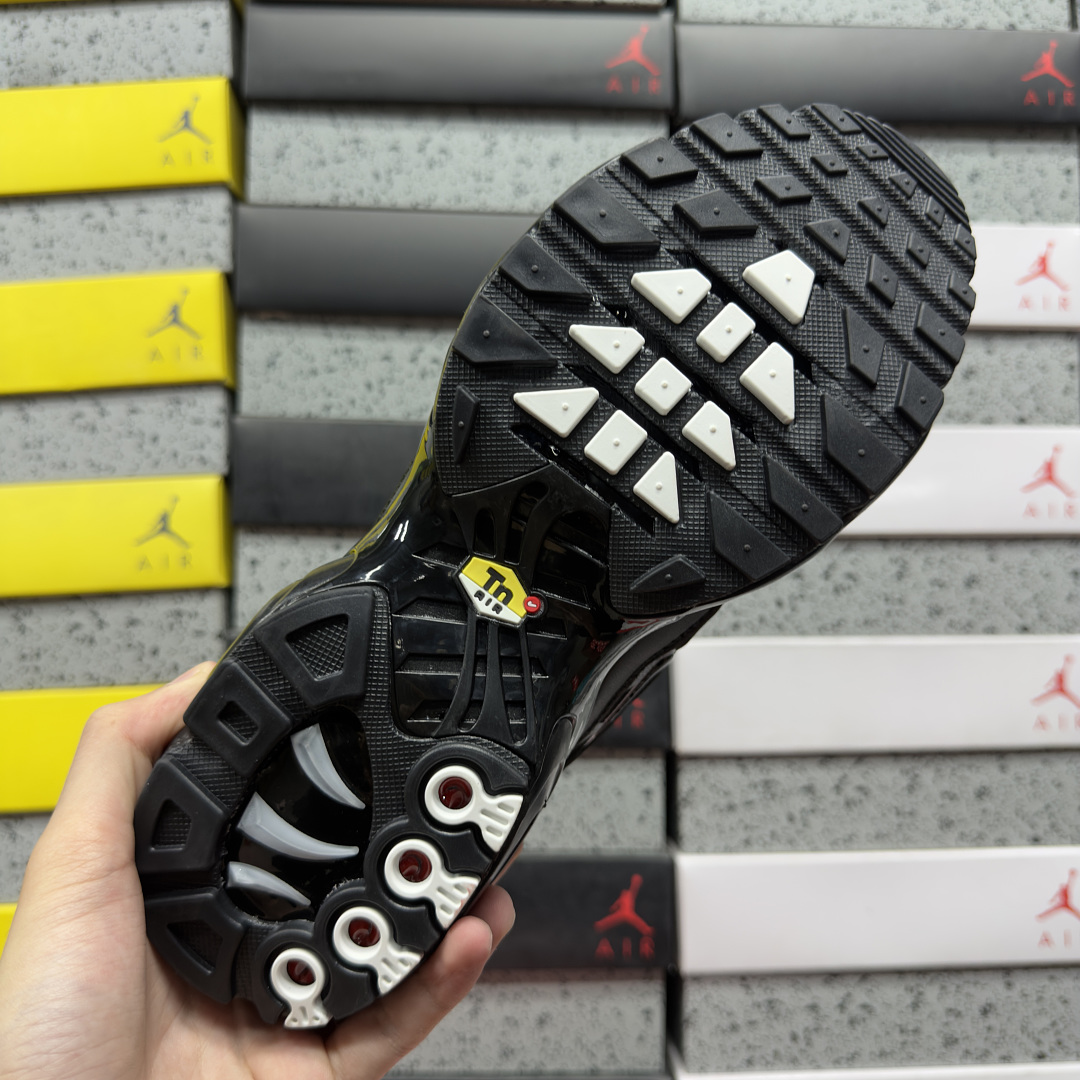 Nike Air Max Plus - Image 5