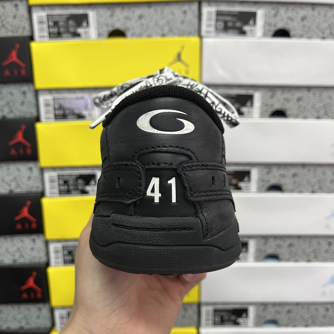 Balenciaga Hamptons Sneakers - Image 6