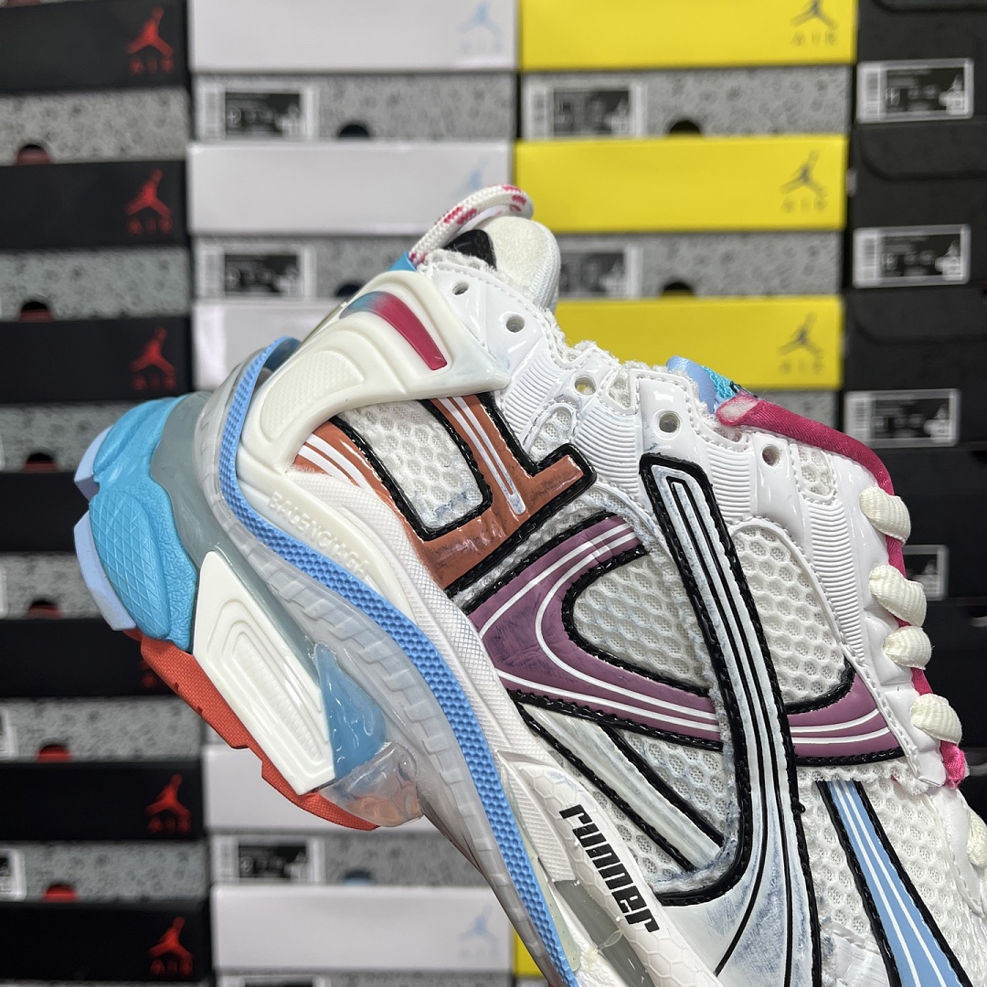 Balenciaga BLCG Runner 7.5 - Image 8