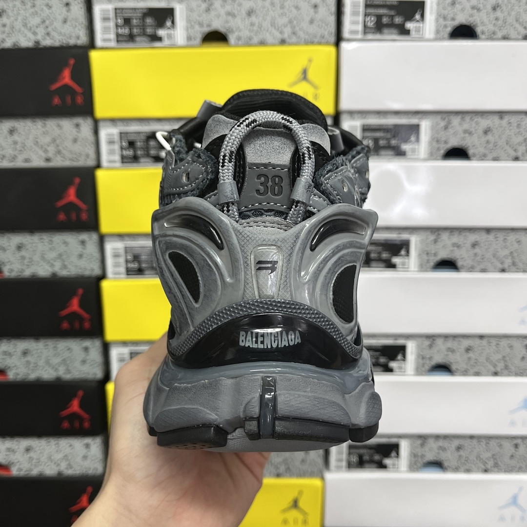 Balenciaga BLCG Runner 7 Gen - Image 8