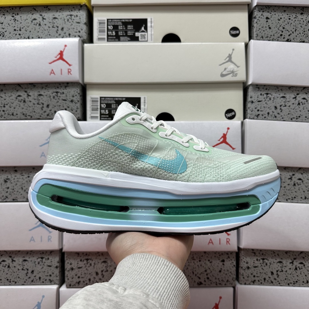 Nike Vomero Premium HQ2050-983 - Image 3