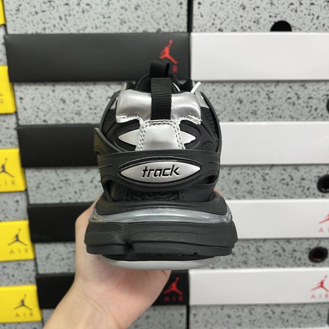 Balenciaga Track - Image 4