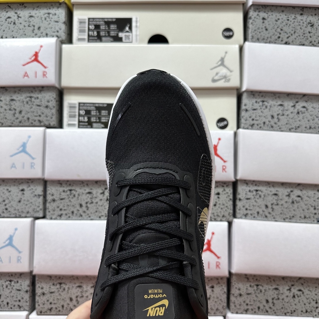 Nike Vomero Premium HQ2050-683 - Image 3