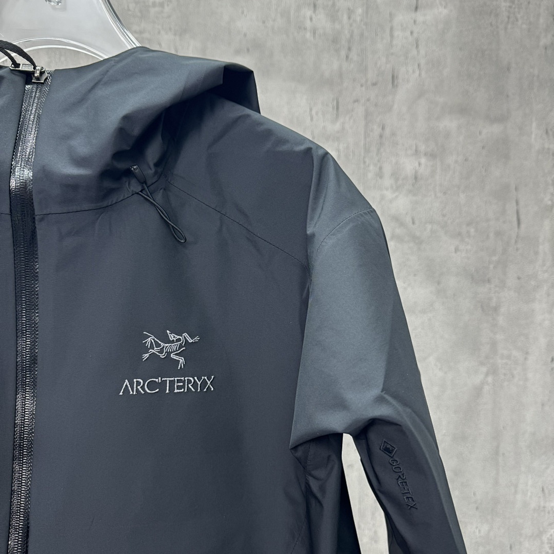 Arc'teryx Beta LT Jacket (Black) - Image 9