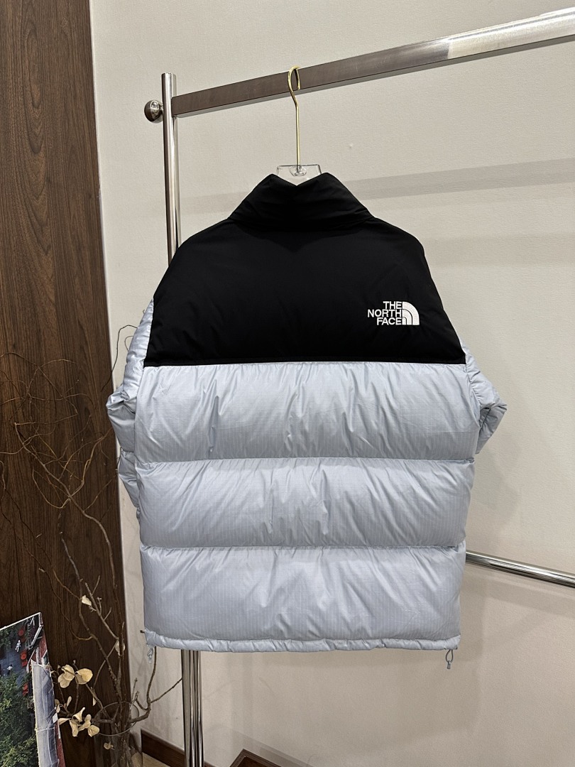 Chanel The North Face White Label Novelty Nuptse Down Jacket (Asia Sizing) - Image 16