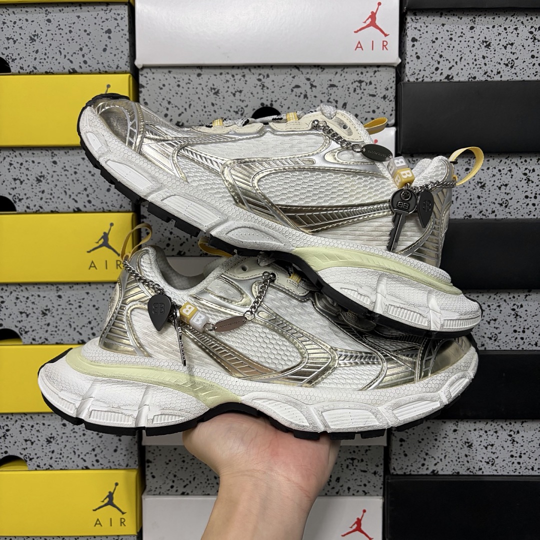 Balenciaga BLCG 3Xl - Image 12