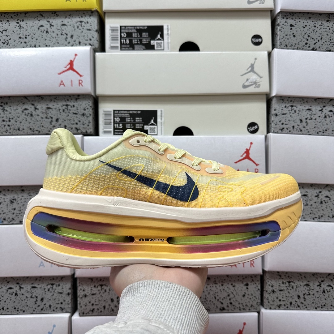 Nike Vomero Premium Alabaster HQ2050-701 - Image 4