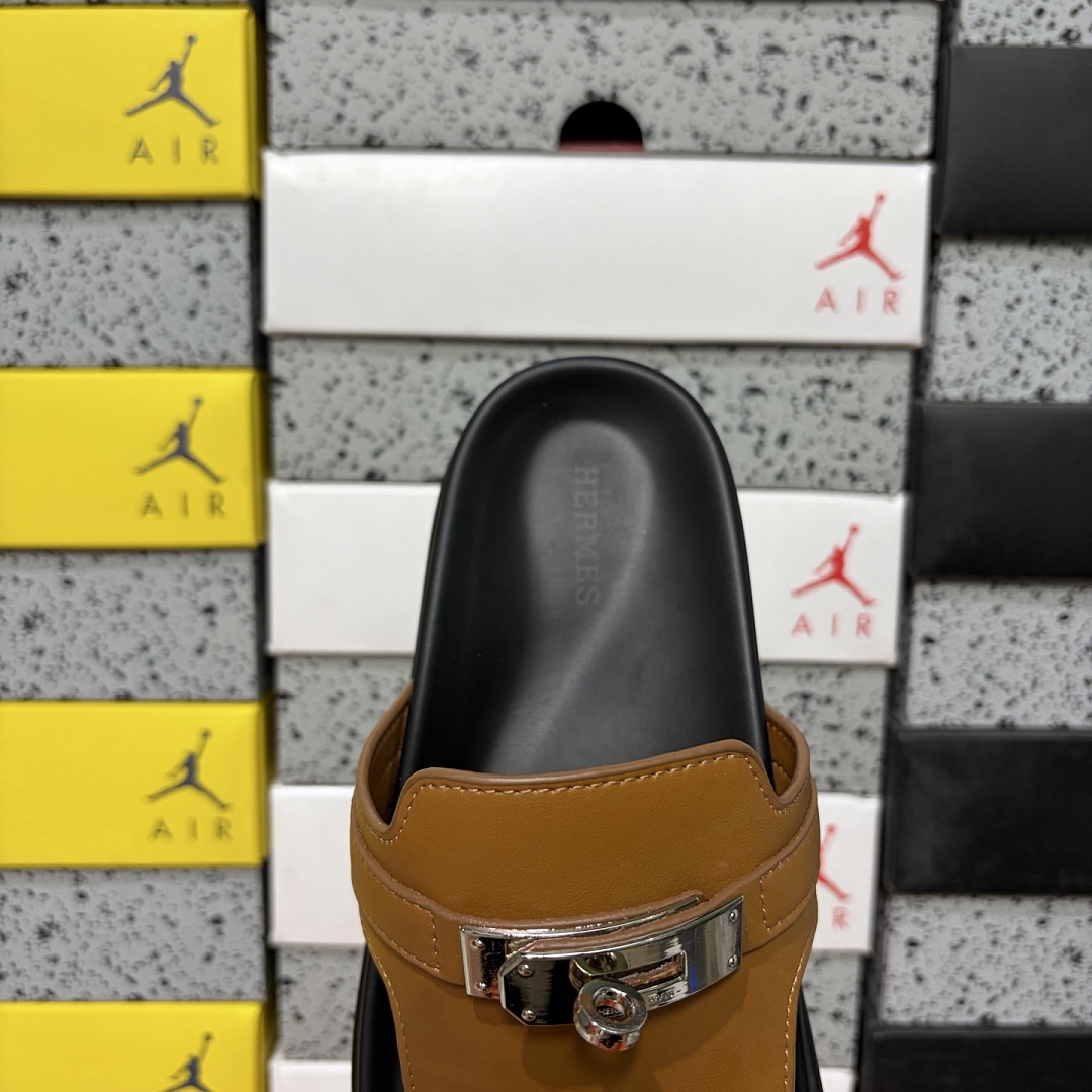 Hermes Chypre Sandal Flip Flops - Image 3