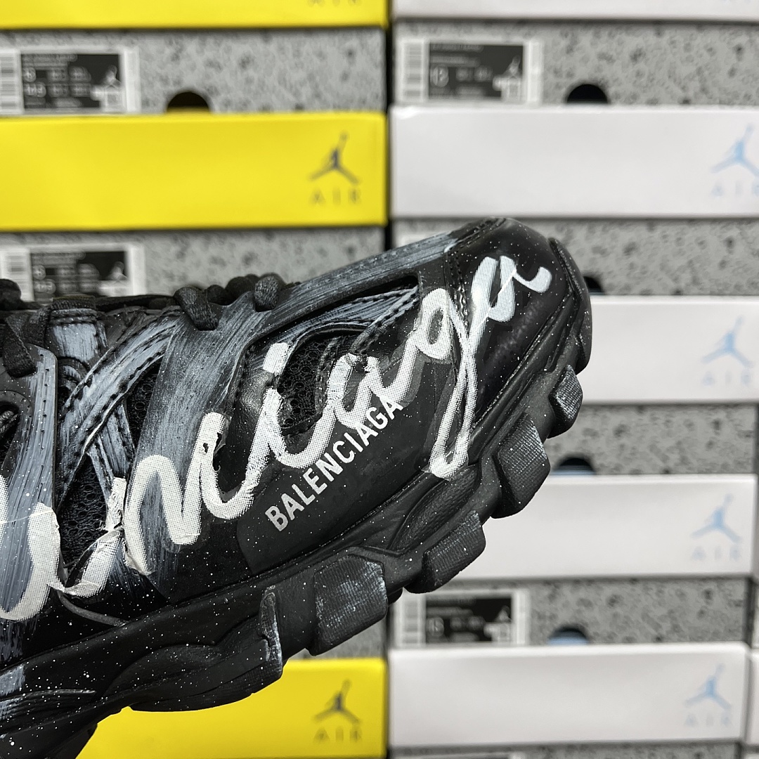 Balenciaga BLCG Track 3.0 - Image 5