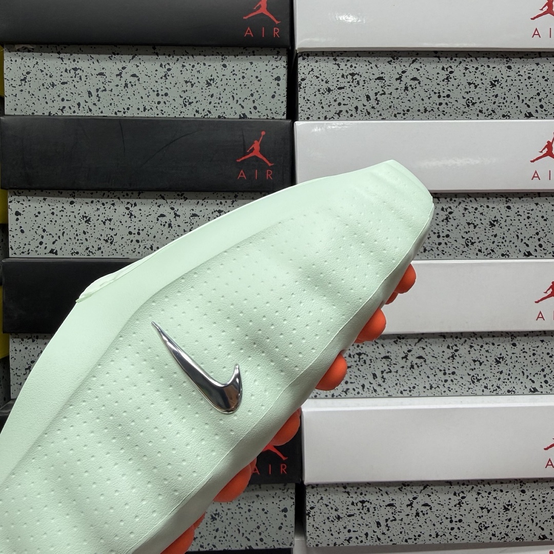Nike Mind 001 Slide Barely (Green) - Image 4