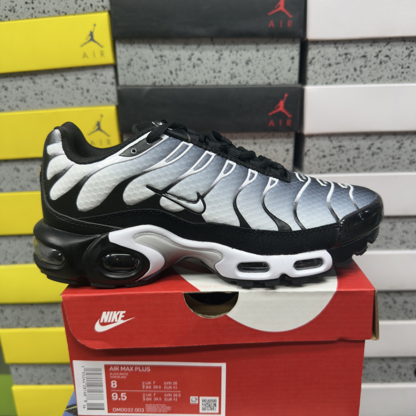 Nike Air Max Plus Black Silver White DM0032-003 - Image 10