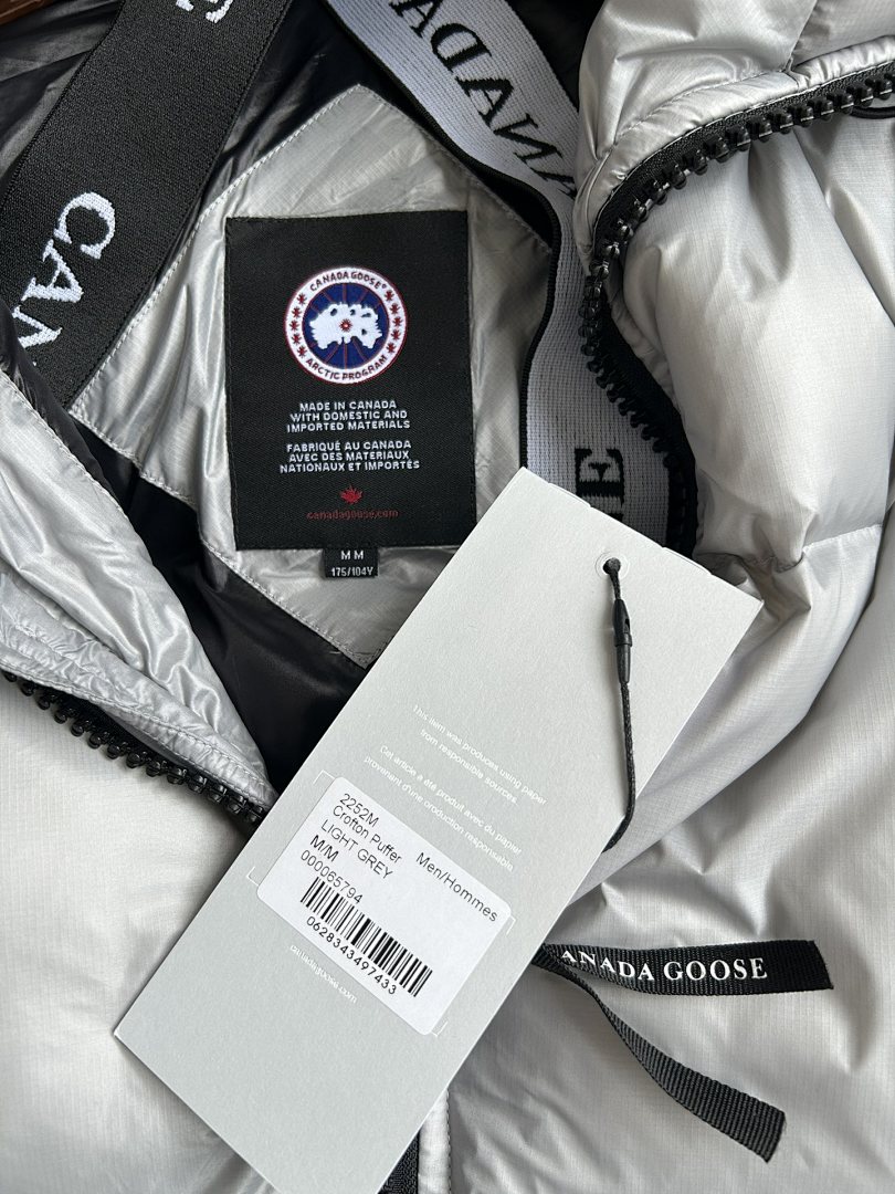 Canada Goose Crofton Puffer Jacket - Image 37
