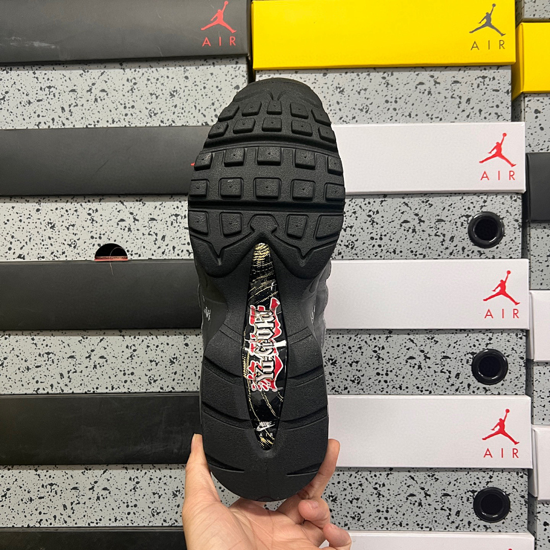 Nike Air Max Muscle 95 Yu-Gi-Oh! Jonouchi (With Promo Card) - Image 3