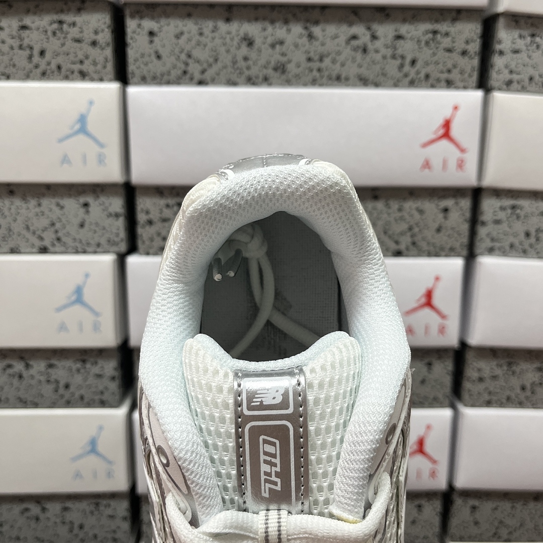 New Balance 740V2 White Silver Reflection - Image 5