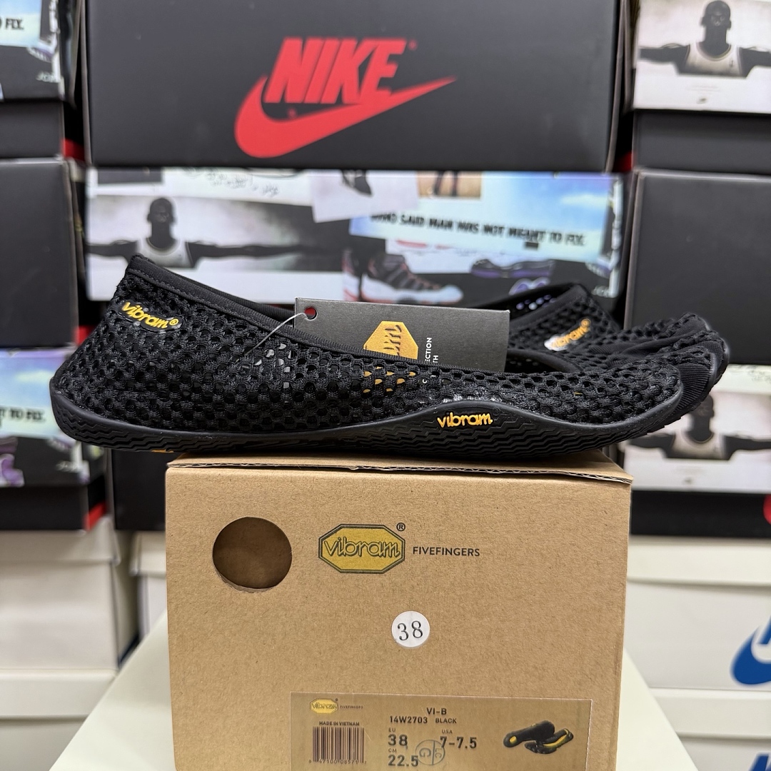 Suicoke Finger Chukka Boot 14W2703 (Black)