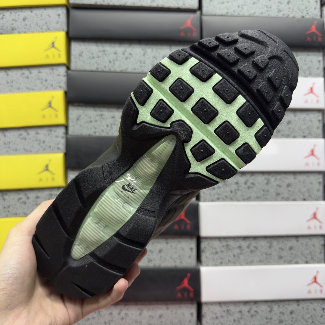 Nike Air Max 95 OG Big Bubble Fresh Mint - Image 9