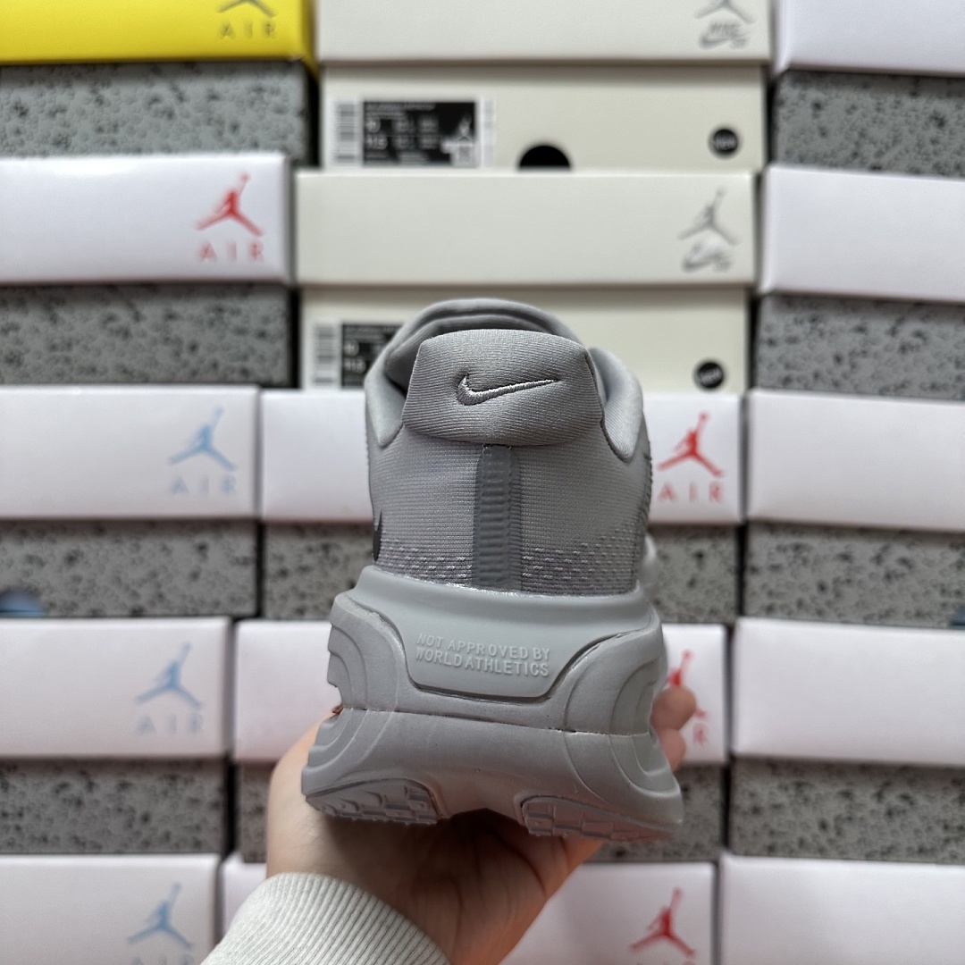 Nike Vomero Premium HQ2050-755 - Image 6
